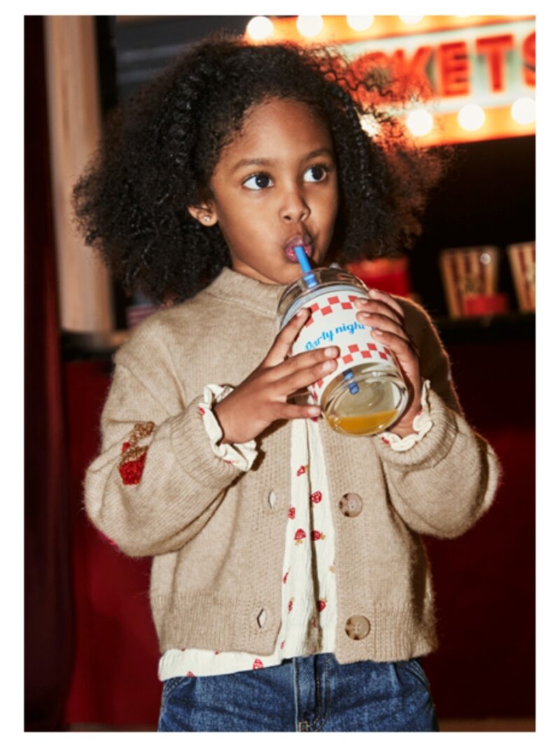 Gebreide vest beige met aardbei - MAYORAL Gebreide vest beige met aardbei - MAYORAL