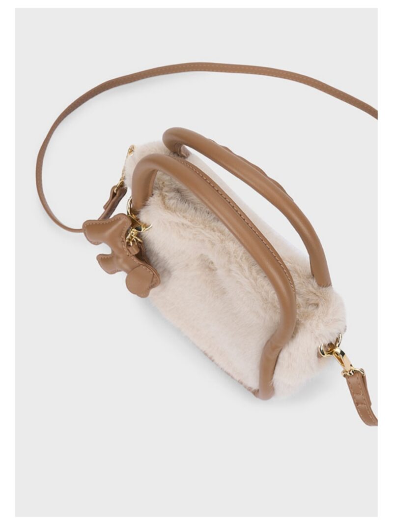 Faux-fur handtas beige/bruin met bedeltjes - MAYORAL