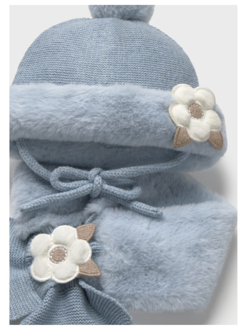 Set van muts en sjaal met bloem blauw - MAYORAL